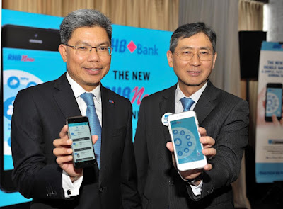   Source: RHB. From left: Dato' Khairussaleh Ramli, Group Managing Director for RHB Banking Group and U Chen Hock, Executive Director, Group Retail Banking for RHB Banking Group at the official launch of the new RHB Now Mobile Banking App. 