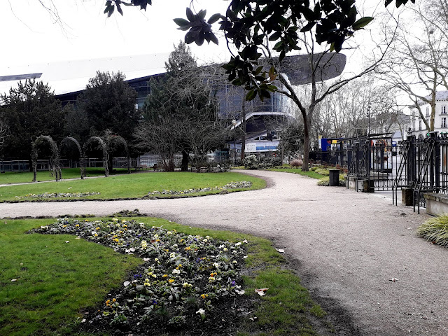 Vinci - International Congress Centre in Tours from ‘Jardin de la Prefecture’ which is showing some early colour.