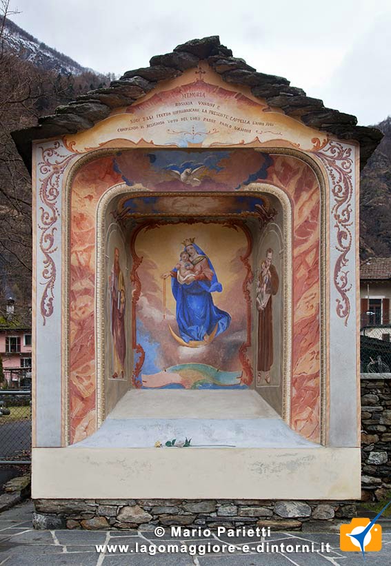 Giovanni Antonio Vanoni, cappella affrescata ad Aurigeno Giovanni Antonio Vanoni, cappella affrescata ad Aurigeno