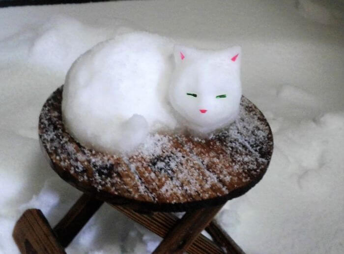 Mesmerizing Pictures Show How Heavy Snowfall In Japan Made People Creative Mesmerizing Pictures Show How Heavy Snowfall In Japan Made People Creative