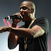 JAY-Z exibe mugshots do Meek Mill, 50 Cent, Snoop Dogg, Nicki Minaj e + em telão da turnê "OTRII"