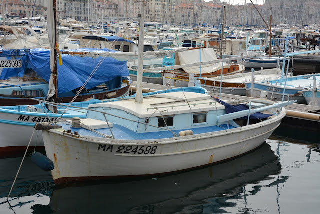Vieux Port Marseille fisher