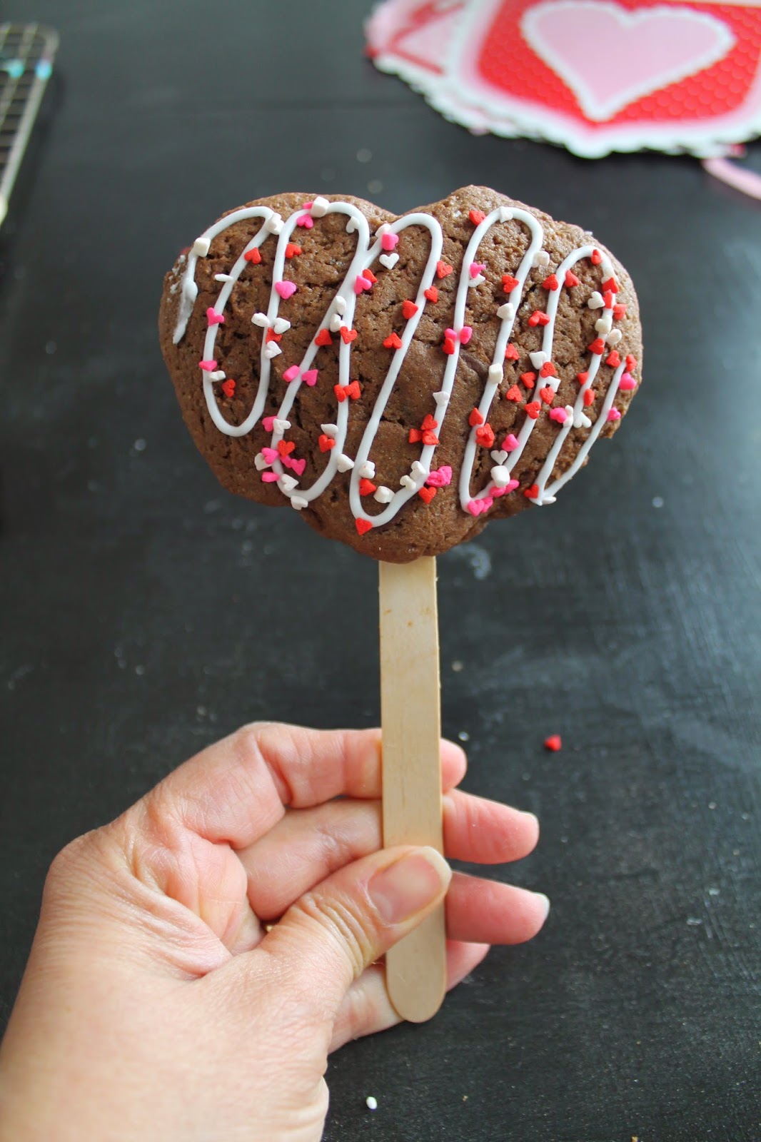 Paletas de corazón de chocolate y chispas de chocolate para este dia de San  Valentin — The Cookie Couture