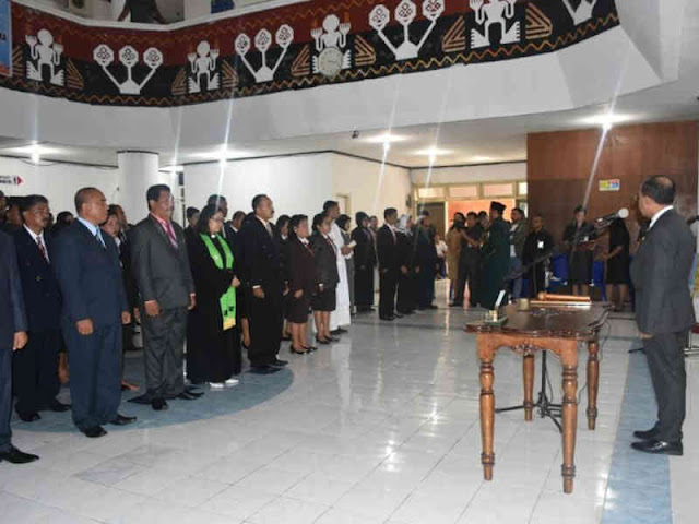 Jefirstson Riwu Kore Lantik 87 Pejabat PTP, Struktural dan Fungsional di Kota Kupang Jefirstson Riwu Kore Lantik 87 Pejabat PTP, Struktural dan Fungsional di Kota Kupang