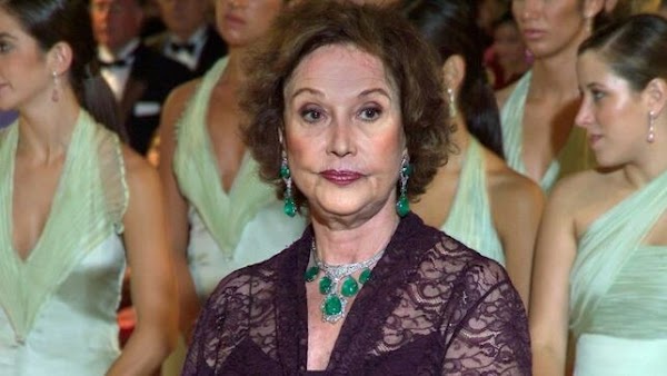 "Esa me gusta" y un silencio incómodo: la afición de Carmen Polo por las joyas revive con la polémica subasta de las alhajas de los Franco