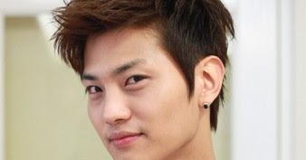 18+ Potongan Rambut Botak M