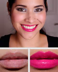 Urdu Graphic Designing: Lip Glass