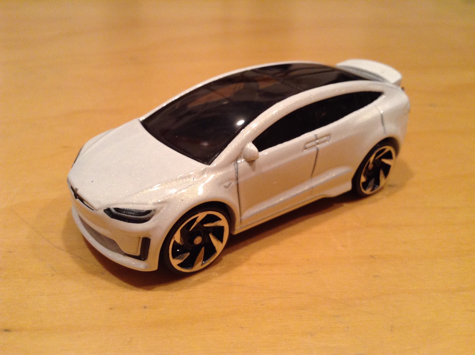 JULIAN'S HOT WHEELS BLOG Tesla Model X (New for 2017! Factory Fresh)