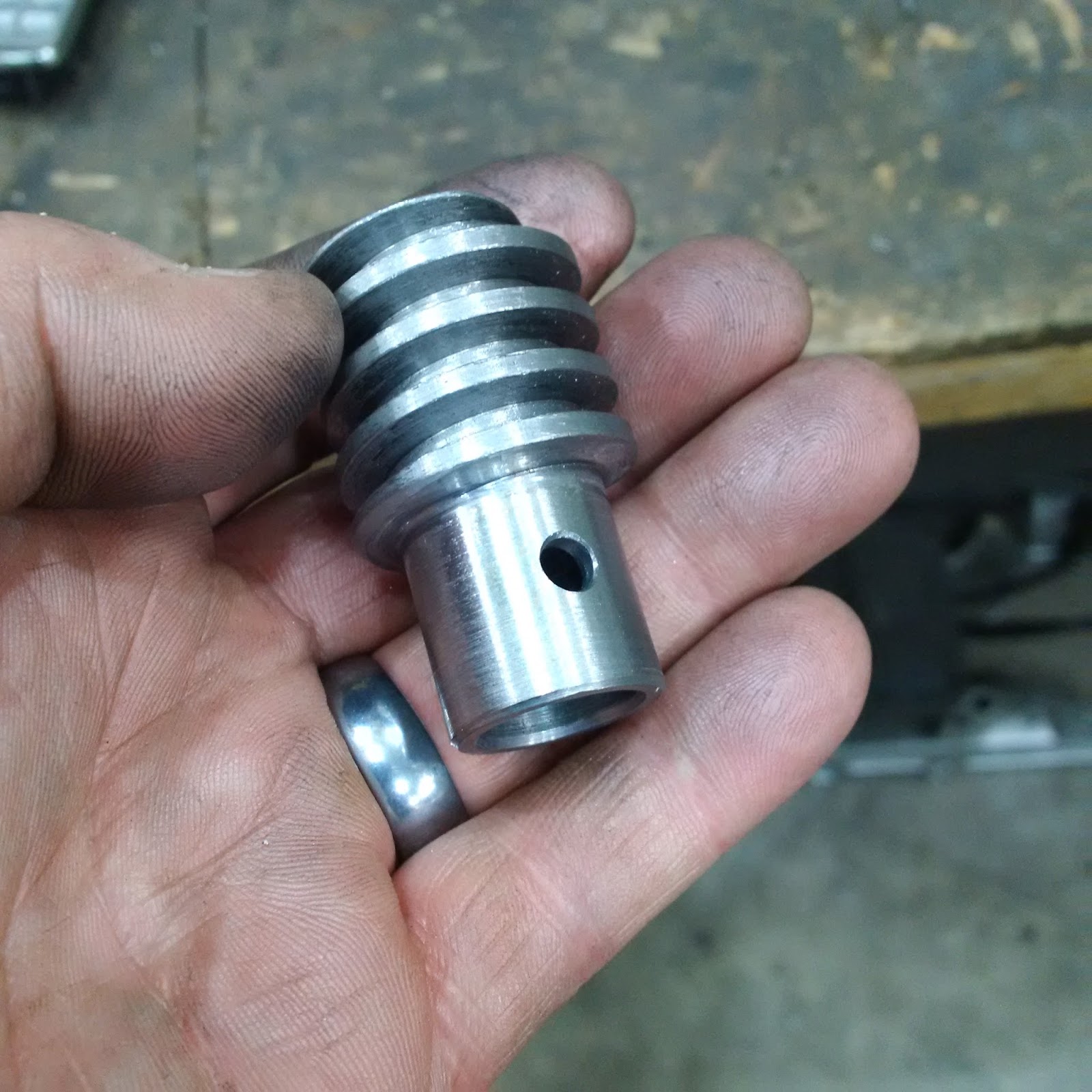 Another Day Another Project Worm And Worm Gear For My Metal Bandsaw