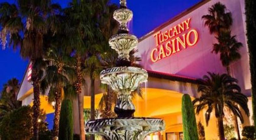 Hotels in Las Vegas: Tuscany Suites & Casino