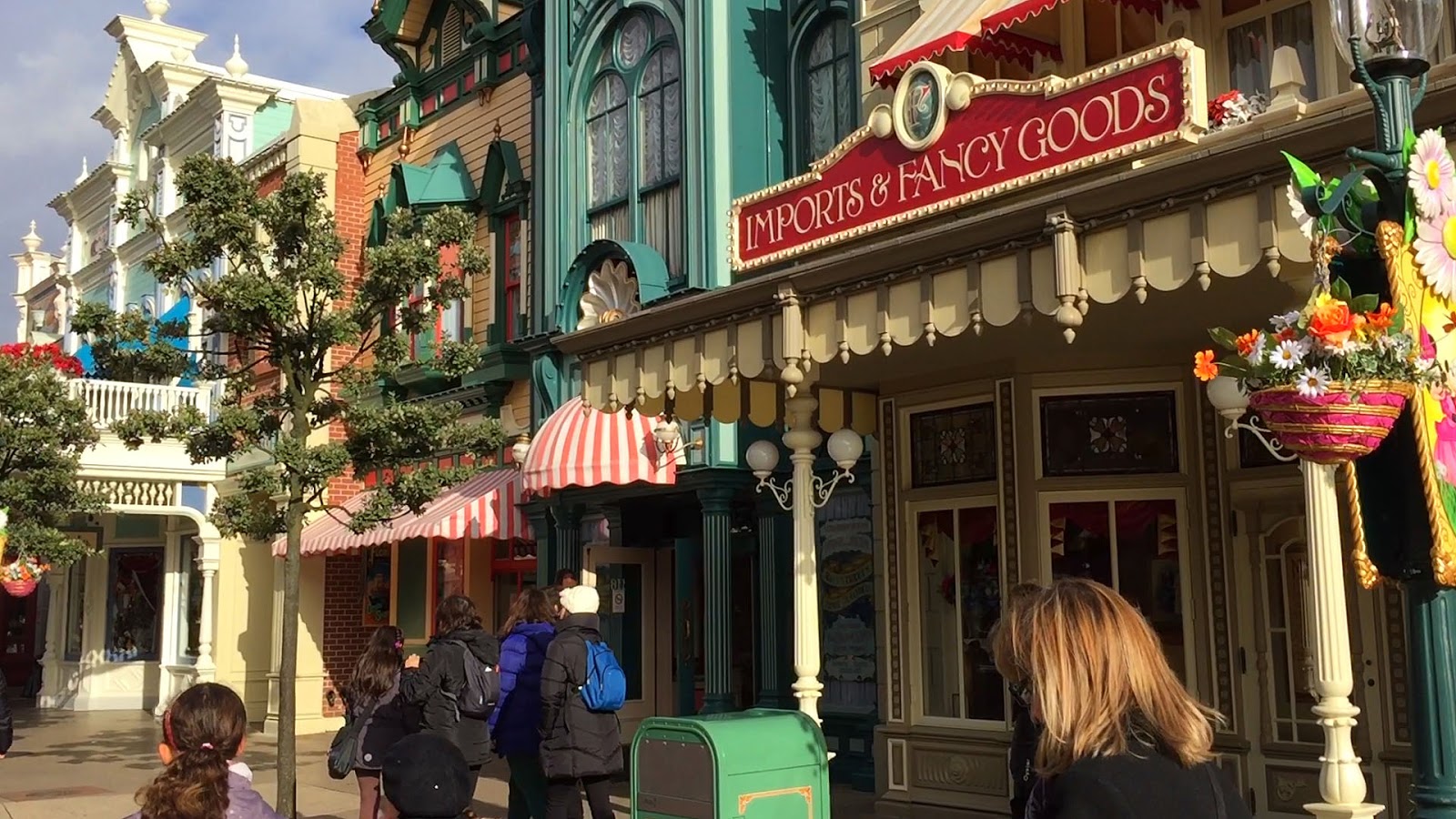 Disneyland Paris 2016 How & when to go, opening times & prices