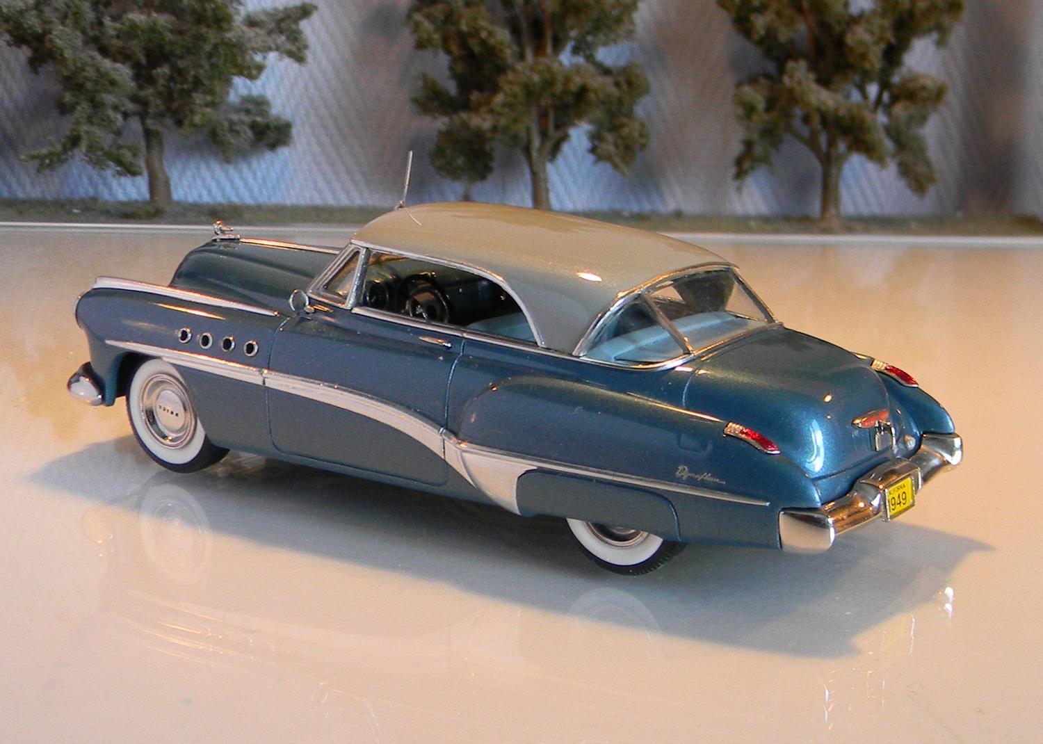 Voitures américaines 1/43 Motor City USA MC26 Buick Riviera 1949 Gray