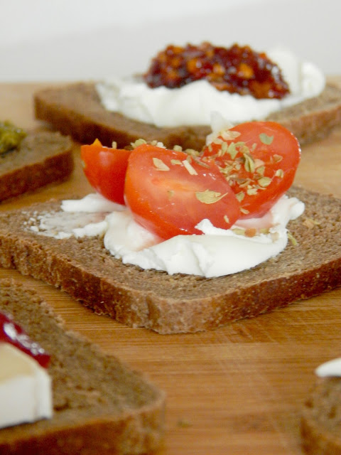 Holiday Appetizer Toasts...perfect, bite-sized treats for any holiday party! (sweetandsavoryfood.com)
