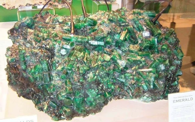Emerald Weighing More Than 800 Pounds Found in Brazil