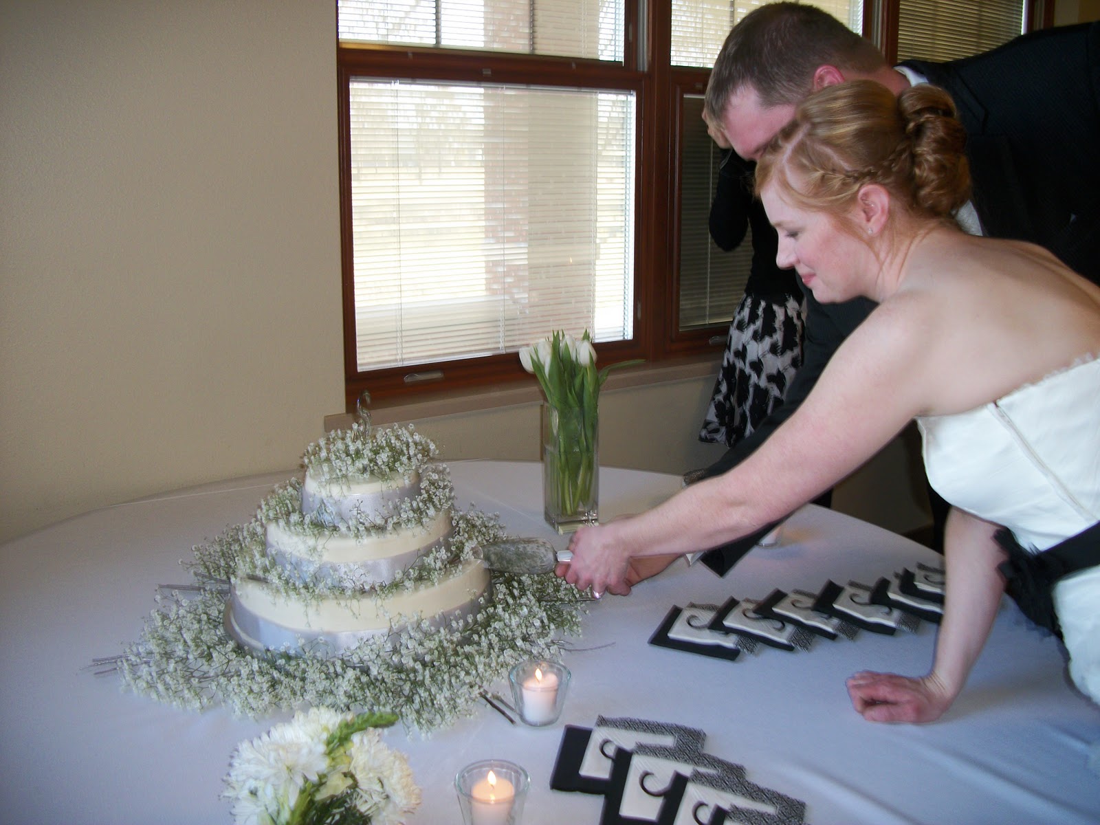 scratchbaker Jodie's Baby Breath and Sticks Wedding Cake