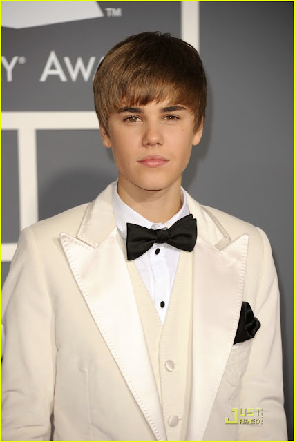 justin bieber grammys 2011 performance. Justin Bieber Grammy Awards