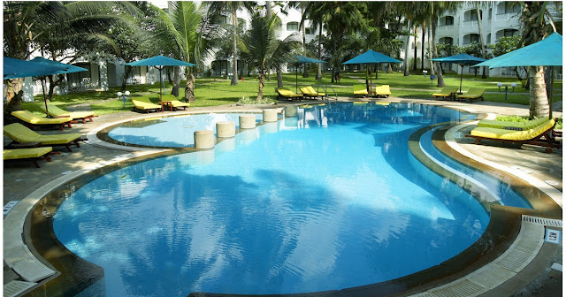 Bể bơi Chung cư Nam Đô Complex