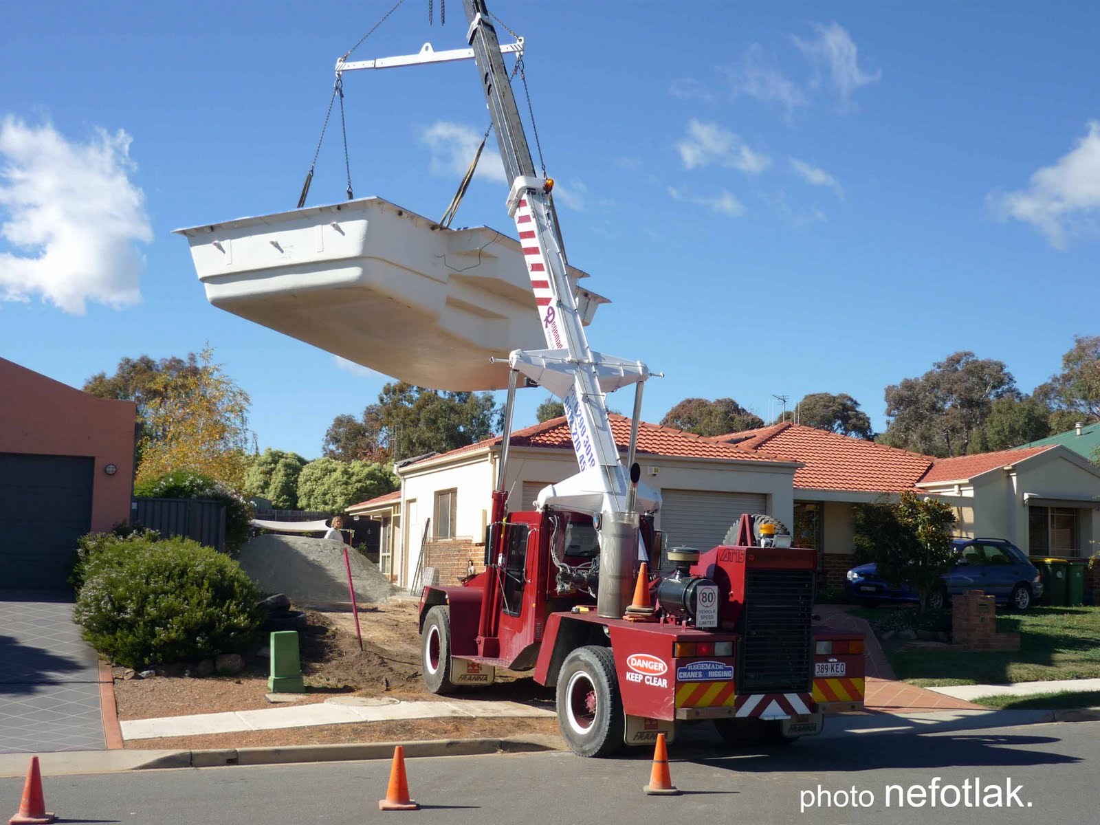 nefotlak. the backyard and the pool