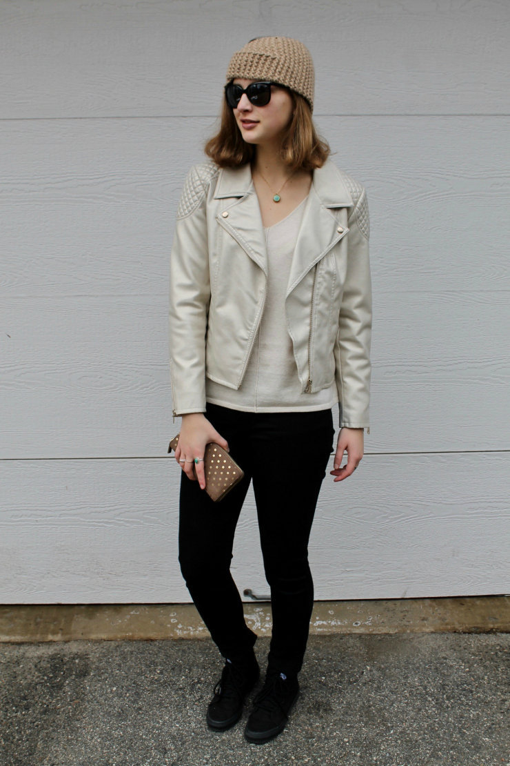 Knit ear warmer, cream leather jacket, cream sweater, black skinny jeans and Vans #ootd