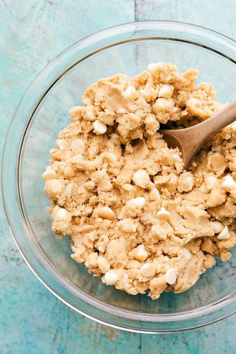 White Chocolate Macadamia Nut Cookies White Chocolate Macadamia Nut Cookies