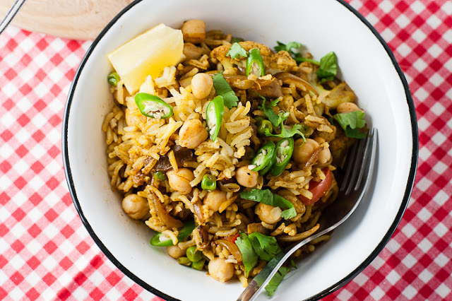 Vegetable biryani with cauliflower and chickpeas