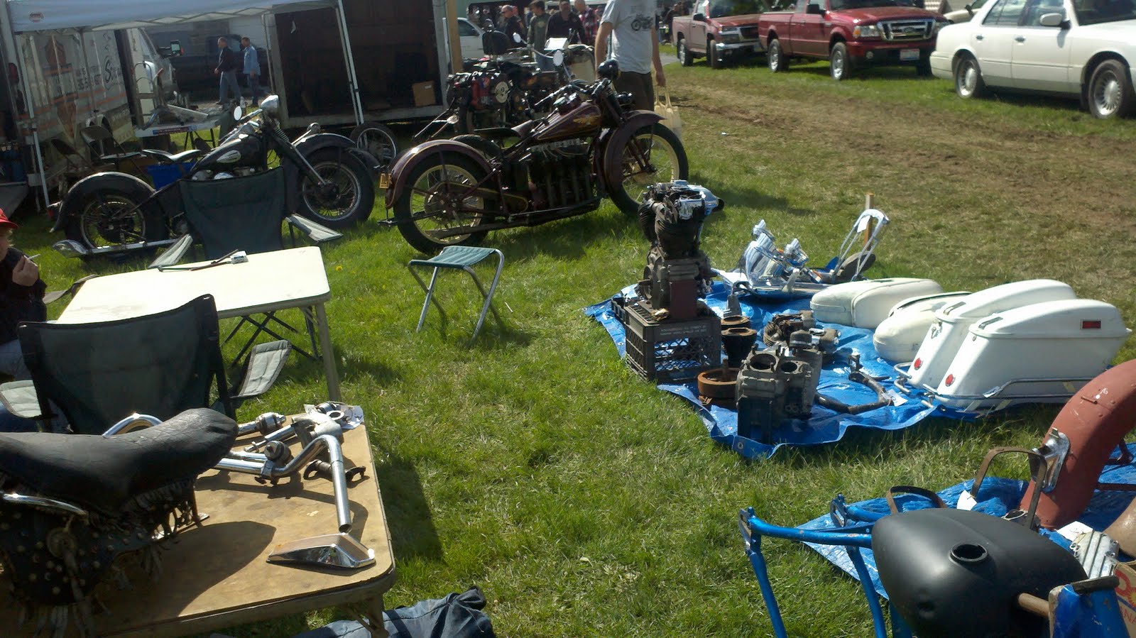 BIKERS,HIPPIES AND TATTOOED FREAKS Oley Pa. Antique Swap meet