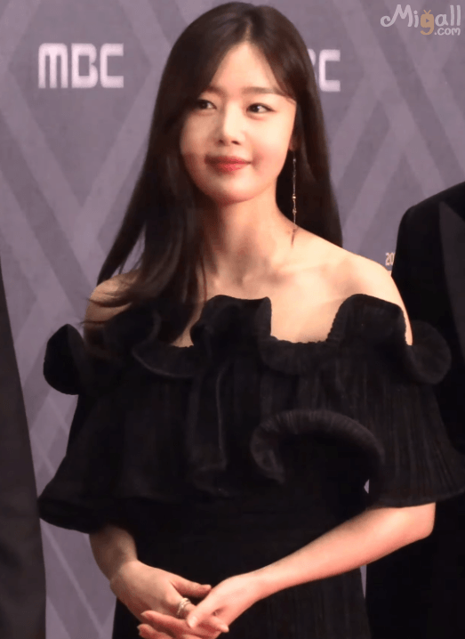 MBC 연기대상 레드카펫 한선화 블랙 드레스