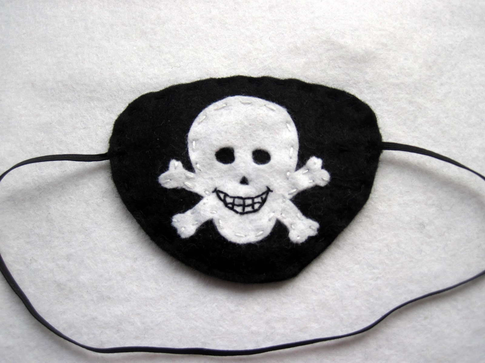 grace-s-favours-craft-adventures-how-to-make-a-felt-diy-pirate-eye