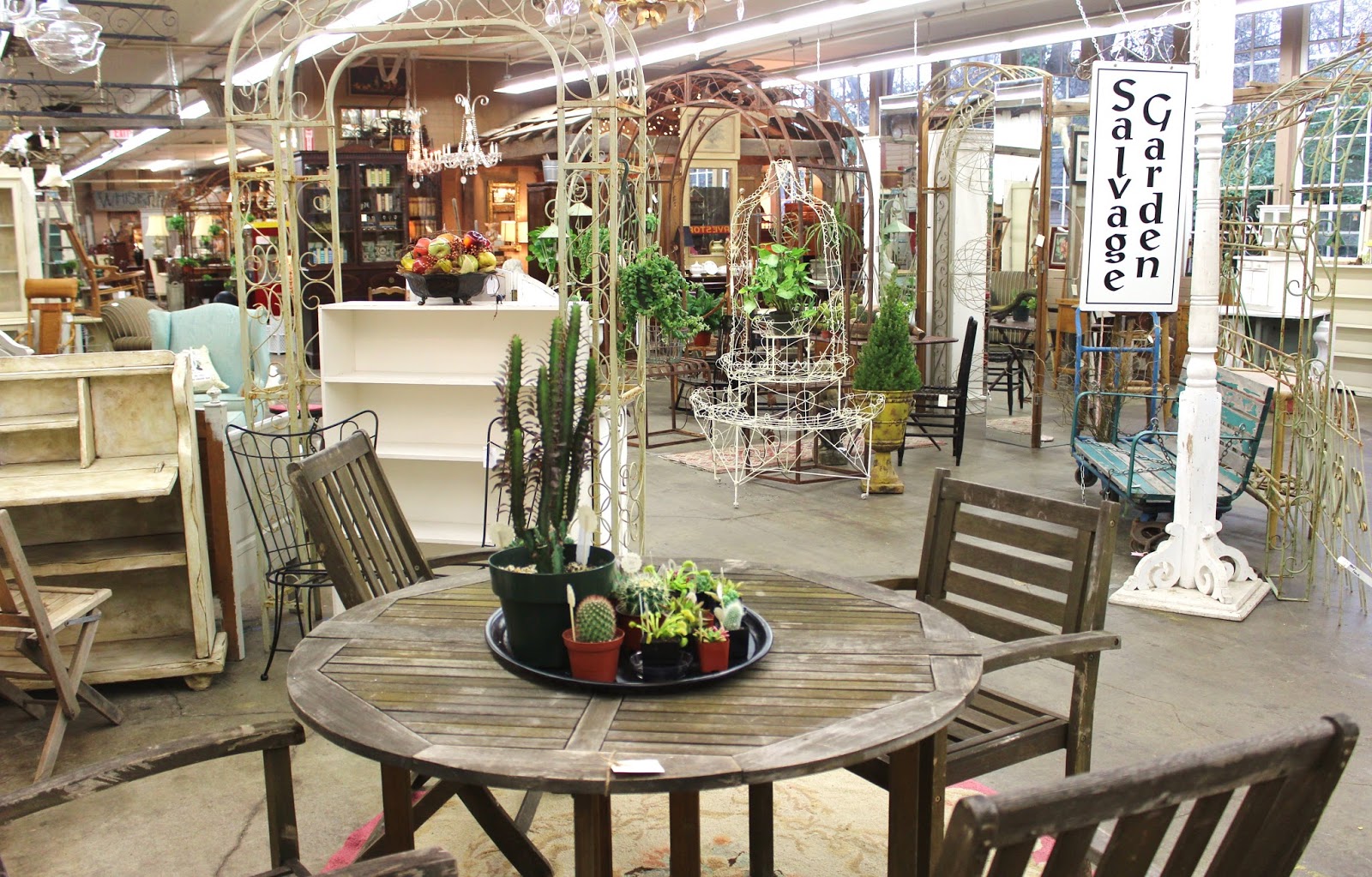 Monticello Antique Marketplace: Portland's Premier Antique Marketplace...