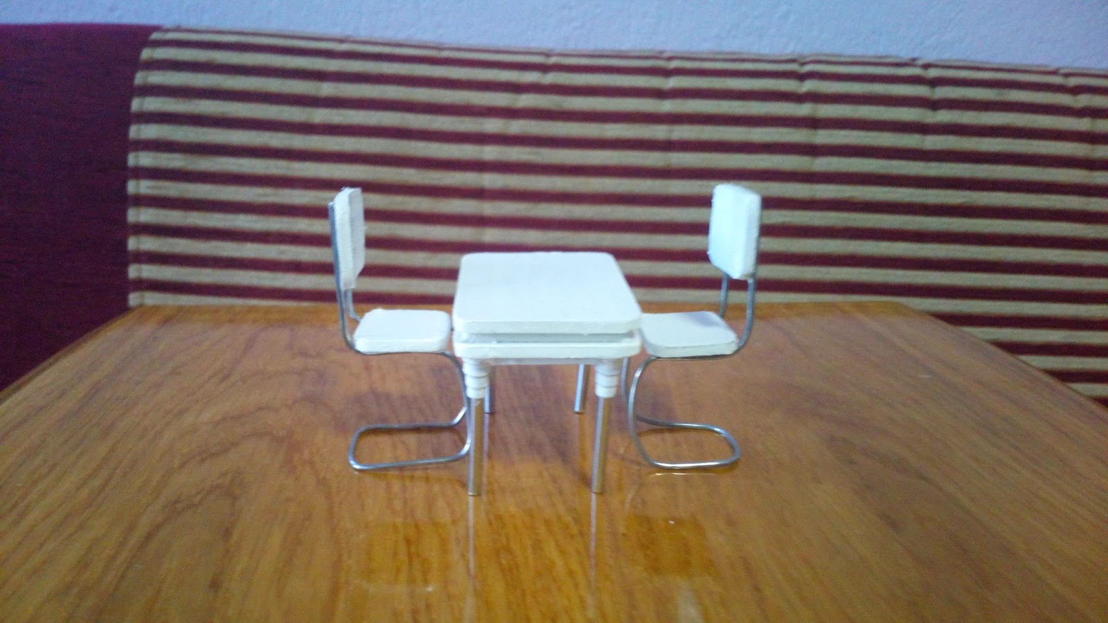 Minyatür El Sanatlari minyatür maket masa ve sandalye