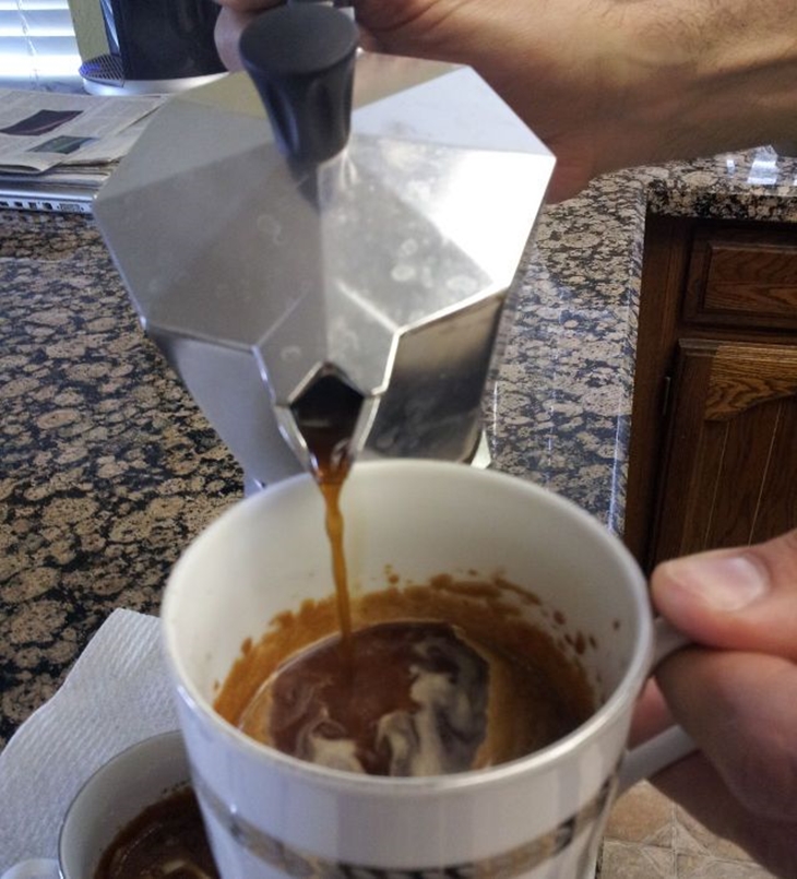 Moka Pot Nedir, Nasıl Kullanılır? KahveKafe