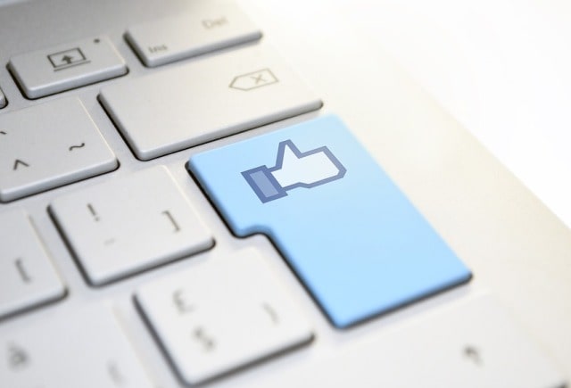 track social media analytics facebook likes share marketing lean startup life