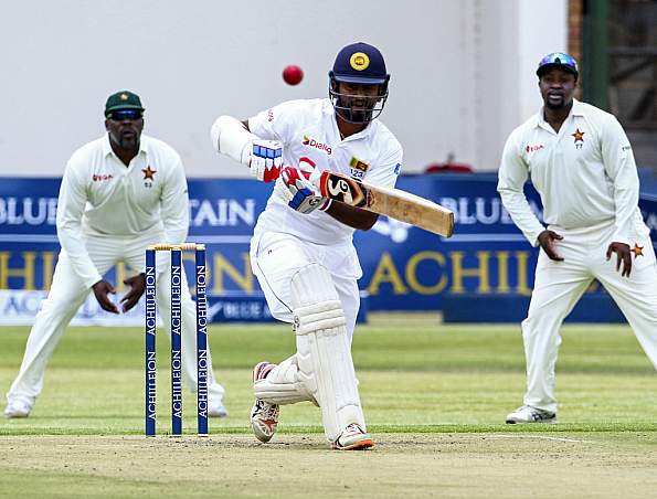 Karunaratne helps Sri Lanka swell lead Karunaratne helps Sri Lanka swell lead