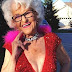 Une grand-mère de 89 ans est critiquée pour son style vestimentaire, elle répond à ses détracteurs