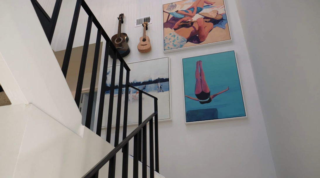 27 Interior Design Photos vs. Tour Luxury Townhouse Near Palisades Village, CA