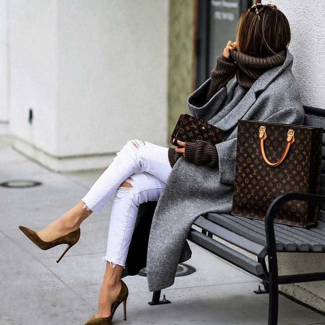 pointed casual shoes