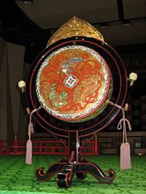 Tsuri-daiko musical instrument of traditional Japan - berbagaireviews.com