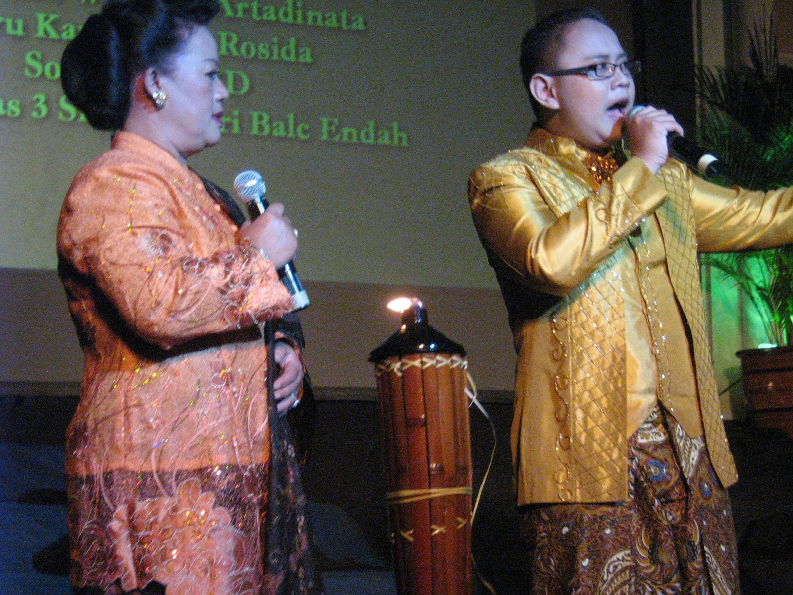 “Apa sih Kawih?” | Personal Blog Dhipa Galuh Purba - Indonesia