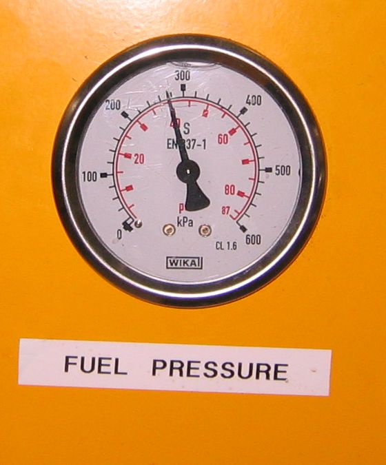 Euisun's Autotronics 2011: Day 18 - Flash code and Fuel pressure