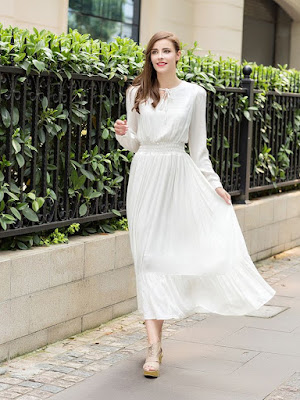 Long Sleeve White Maxi Dress Style