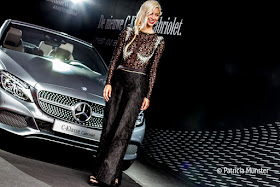 Lynn Quanjel in front of Mercedes-Benz C-klasse Cabriolet at Fashion Week Amsterdam