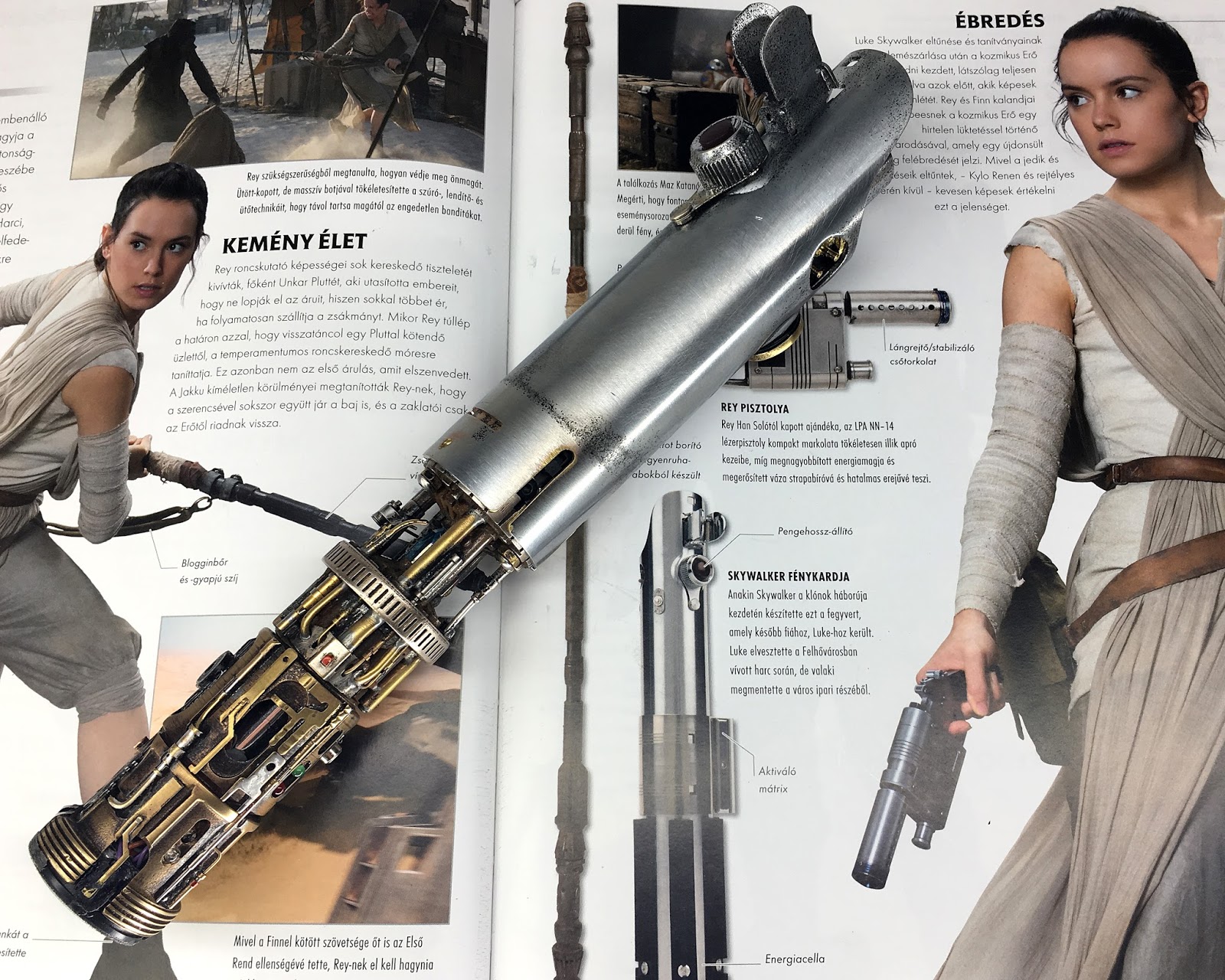ROLIGHTSABERS Rey Episode 8 Lightsaber