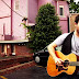 Ouça "Hold It All", novo single de Cody Carnes