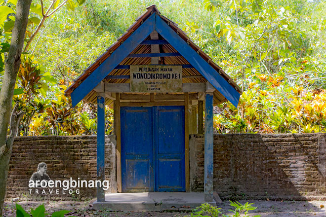 makam mbah lancing kebumen
