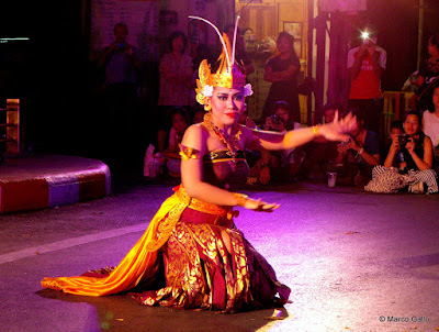 SAM PRAENG FACESTREET. FESTIVAL DE LAS ARTES PARA TODA LA FAMILIA, BANGKOK. TAILANDIA