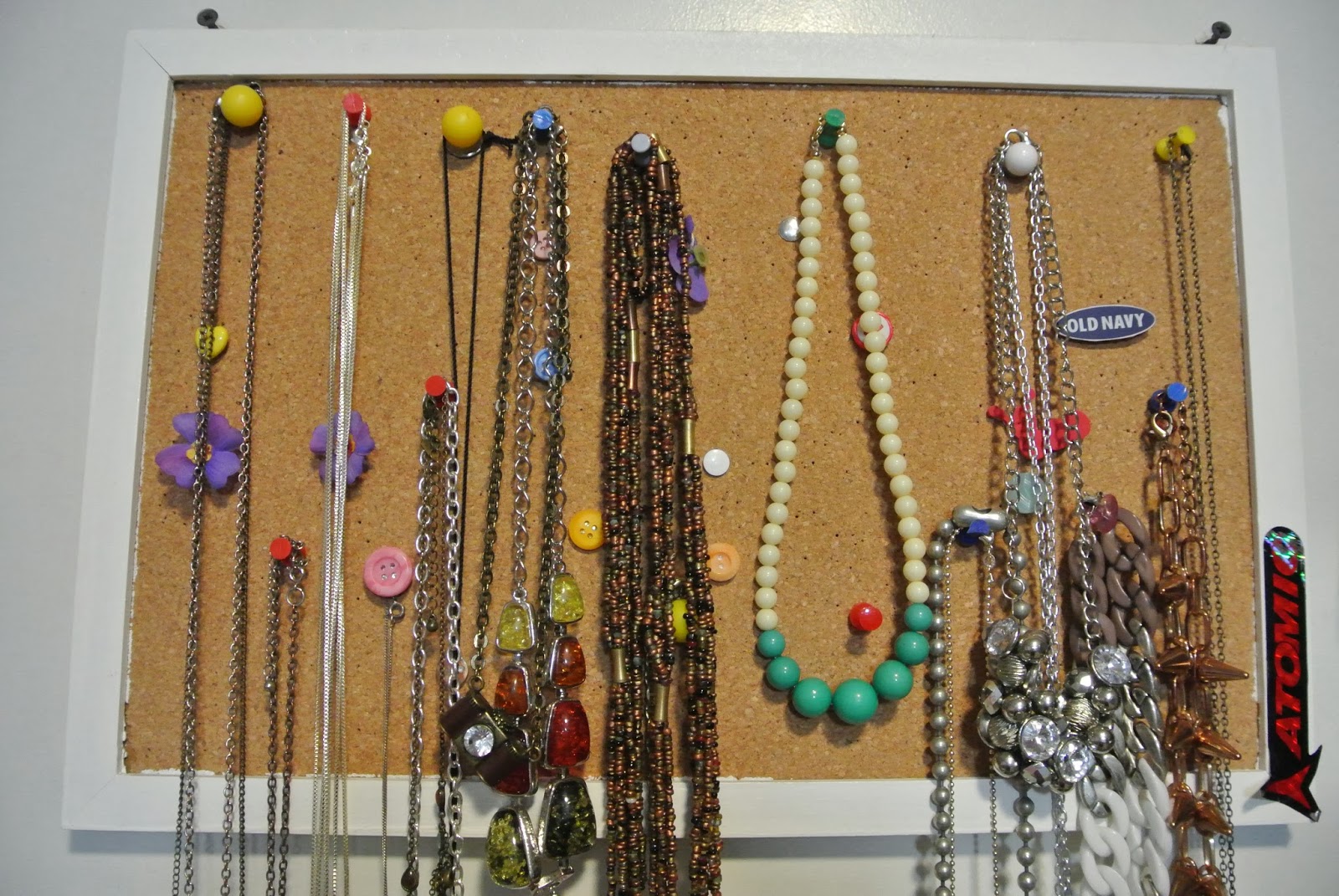 cmb love DIY Corkboard Makeover