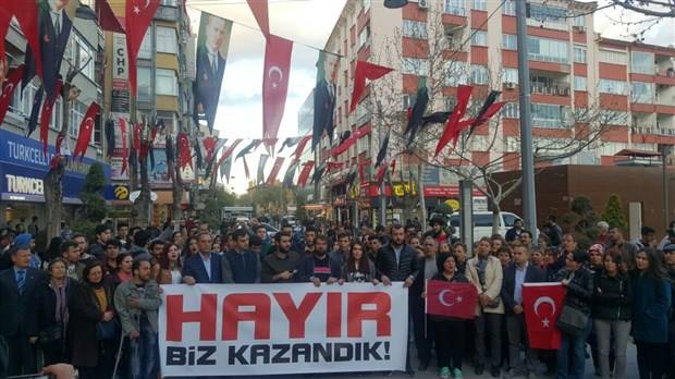 ‘Hayır kazandık’ diyen halk 4. günde de sokağa çıkıyor! | Akademi Dergisi akademi dergisi, Mehmet Fahri Sertkaya, referandum, evet, hayır, yskakp'nin gerçek yüzü, ysk, istanbul, artvin, bursa, çorlu, edirne-eskişehir, mersin, muğla,