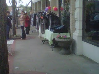 RidgewoodSidewalkSale+ the+Ridgewood+blog