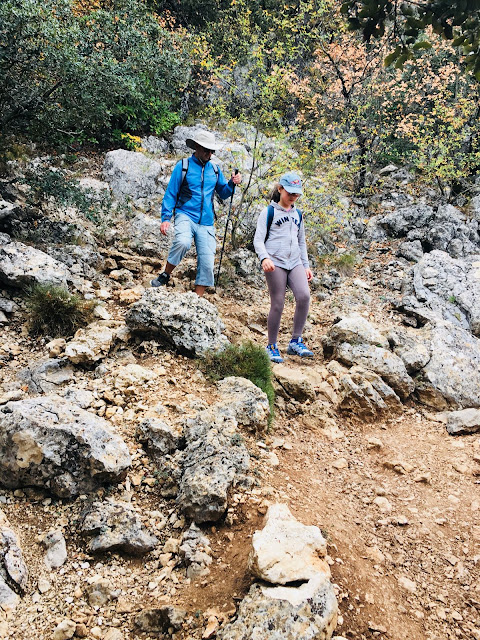 salida en familia, senderismo, font roja, menejador, Santuario de la Font Roja. Barranco del Infierno. Mirador de PIlatos, Mas de Tetuan, Cava Coloma, caminata,