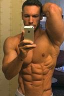 Guys with Sexy Abs